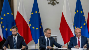 Pologne: les forces pro-europ&eacute;ennes marquent leur premi&egrave;re victoire au Parlement
