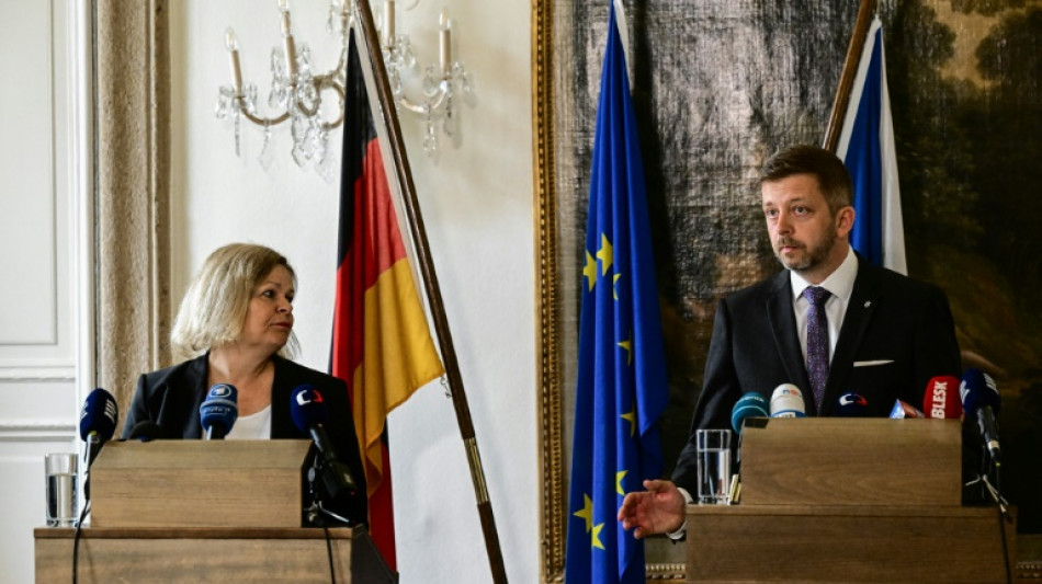Berlin et Prague accusent Moscou de cyberattaques et promettent de r&eacute;agir