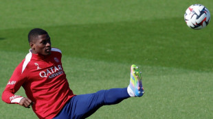Zagueiro Willian Pacho, do PSG, lidera lista de convocados do Equador para as Eliminatórias