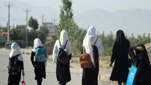 M&auml;dchen in Afghanistan protestieren gegen erneute Schulschlie&szlig;ungen