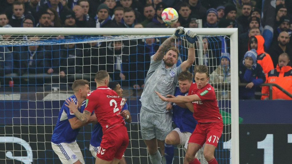 Schalke l&auml;uft im Abstiegskampf weiter hinterher 