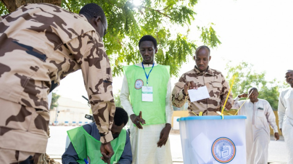 Pr&eacute;sidentielle au Tchad: duel in&eacute;dit entre le chef de la junte et son Premier ministre