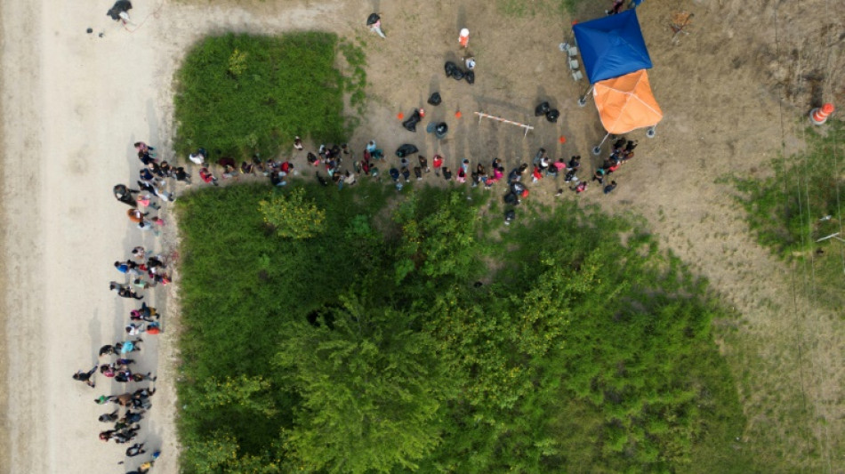 Les Etats-Unis pr&eacute;viennent les migrants que leur fronti&egrave;re n'est "pas grande ouverte"