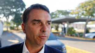 Fl&aacute;vio Bolsonaro pede a Trump que declare CV e PCC como organiza&ccedil;&otilde;es terroristas