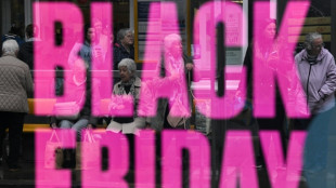 Bitkom: Schn&auml;ppchenj&auml;ger in Deutschland planen sieben Stunden f&uuml;r Black Friday ein