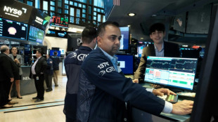 Wall Street termine en ordre dispers&eacute;, au terme d'une semaine enthousiaste