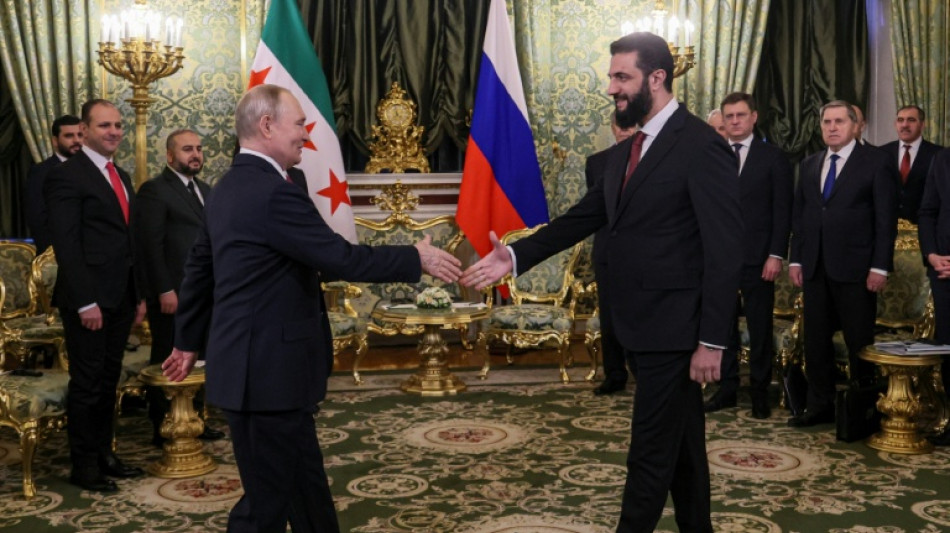 Presidente sirio y Putin intercambian elogios en reuni&oacute;n sobre bases militares rusas