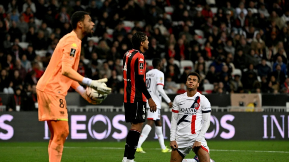 Ligue 1: le PSG assomme Nice et reprend la t&ecirc;te 