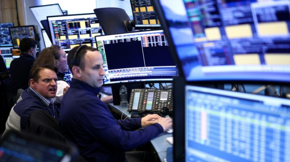 Wall Street termine en hausse, surveille les d&eacute;veloppements g&eacute;opolitiques