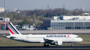 Air France, nel 2026 aumento di 2,4 miliardi della spesa in carburante