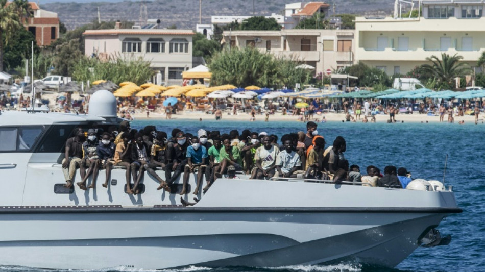 Meloni et Von der Leyen d&eacute;barquent &agrave; Lampedusa, les arriv&eacute;es de migrants se poursuivent