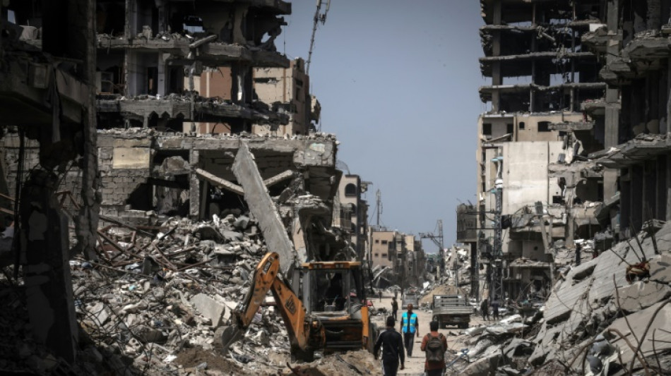Isra&euml;l bombarde Gaza apr&egrave;s l'approbation de l'aide militaire par le S&eacute;nat am&eacute;ricain