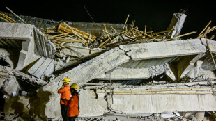 Desabamento de escola islâmica na Indonésia deixa três mortos e dezenas de desaparecidos