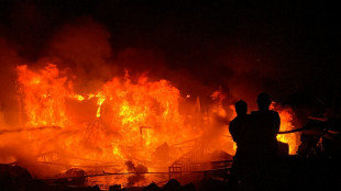 For&ccedil;as israelenses avan&ccedil;am por terra no L&iacute;bano; Hezbollah afirma que n&atilde;o vai se render