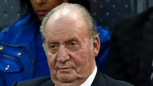 Rey em&eacute;rito Juan Carlos reclama inmunidad en Inglaterra en caso de acoso a examante