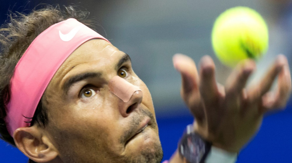 Trotz Schw&auml;chephase und Nasentreffer: Nadal in Runde 3