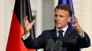 Macron &agrave; la rencontre de l'Allemagne de l'Est