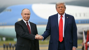 Trump anuncia encontro com Putin em Budapeste após ligação na qual houve 'grandes progressos'