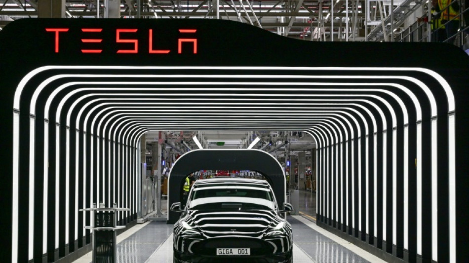 Tesla: le b&eacute;n&eacute;fice net a bondi au deuxi&egrave;me trimestre, pr&eacute;visions confirm&eacute;es