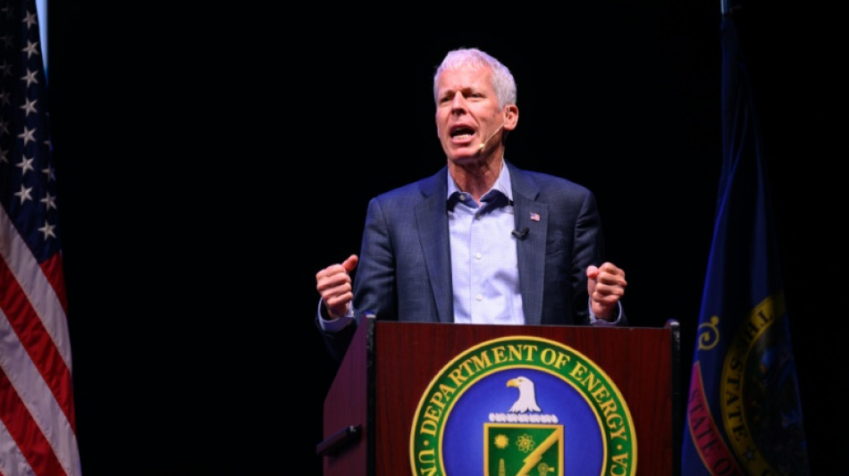 Secret&aacute;rio de Energia dos EUA supervisiona acordos de petr&oacute;leo na Venezuela