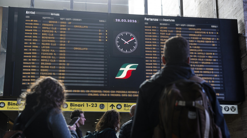Guasto linea A/V, circolazione sta tornando alla normalit&agrave;