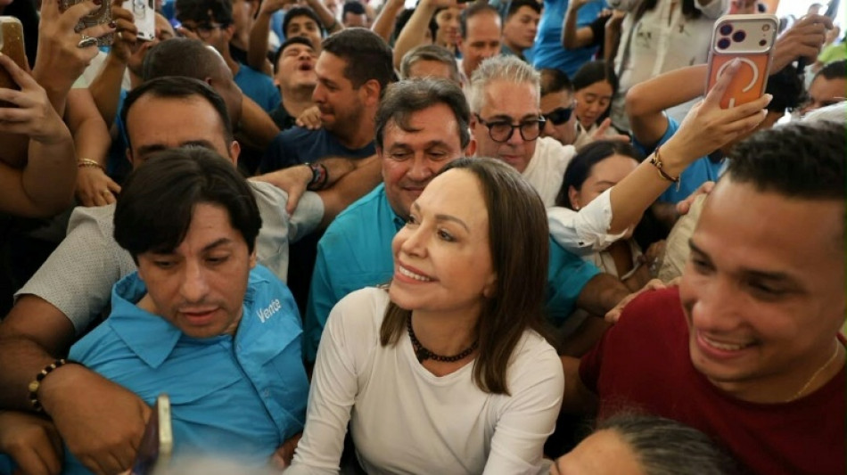 L&iacute;der opositora Mar&iacute;a Corina Machado retorna &agrave; Venezuela