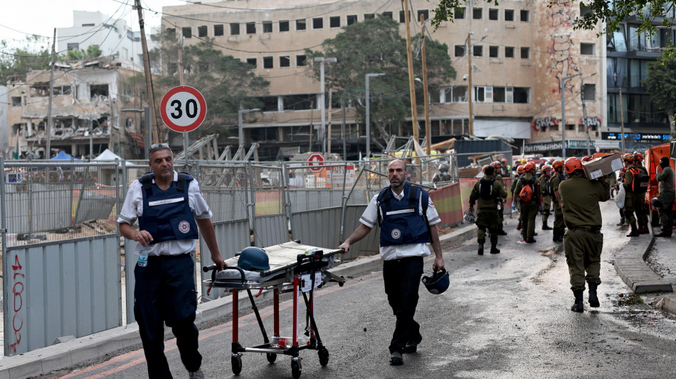 Israele, 24 morti negli attacchi dall'Iran da venerdì