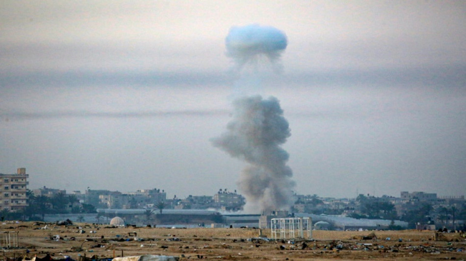 Rafah sous les bombardements, apr&egrave;s la pr&eacute;sentation d'un plan isra&eacute;lien de cessez-le-feu
