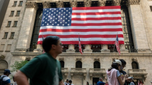 Wall Street termine sans direction, sixi&egrave;me record de suite pour le Nasdaq