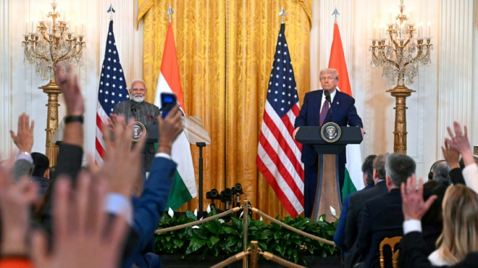 Trump anuncia tarifas ao Brasil e Índia e acordo com a Coreia do Sul