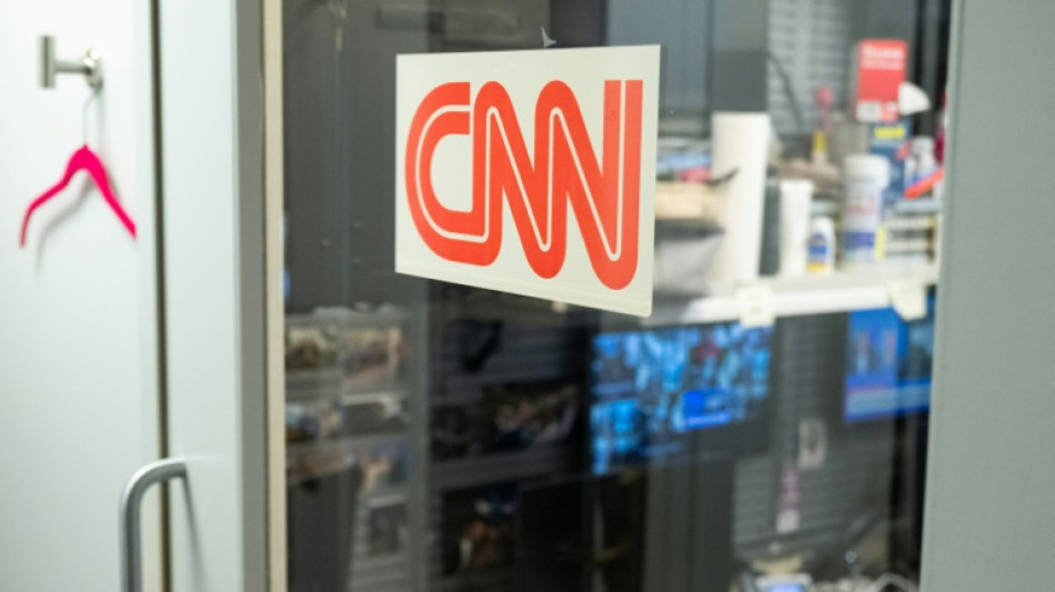 Trump pro&iacute;be acesso &agrave; Casa Branca de CNN, MSNOW e Politico