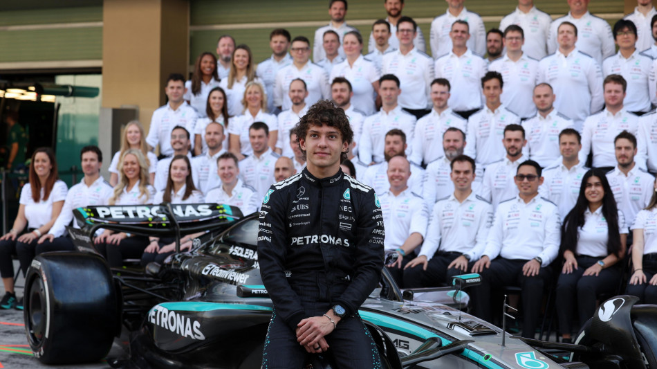 Kimi Antonelli non si sbilancia sulla Mercedes, "sembra veloce ma &egrave; presto"