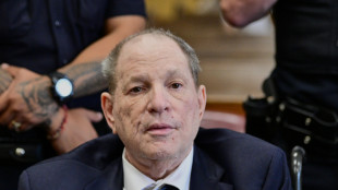 Weinstein non deporrà al processo a New York
