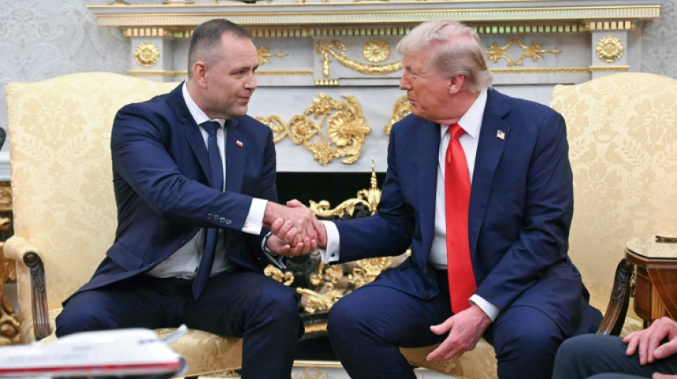 Trump se diz pronto para enviar mais tropas americanas para a Polônia