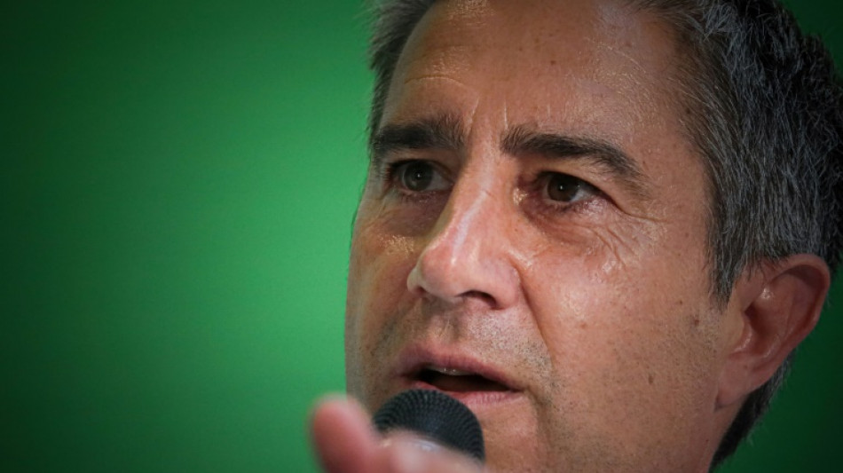 Fran&ccedil;ois Ruffin face aux patrons: "On sortira du p&eacute;trin si on bosse tous ensemble" 
