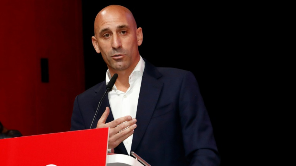 Hermoso se dit "victime d'une agression" de la part de son pr&eacute;sident, le foot espagnol en crise