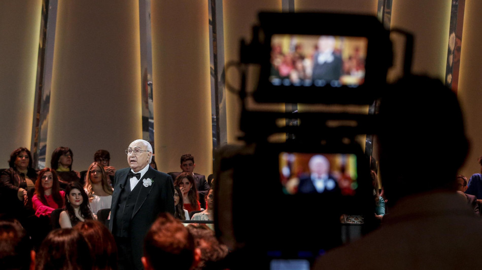 Cambia la programmazione Rai in memoria e in onore di Baudo