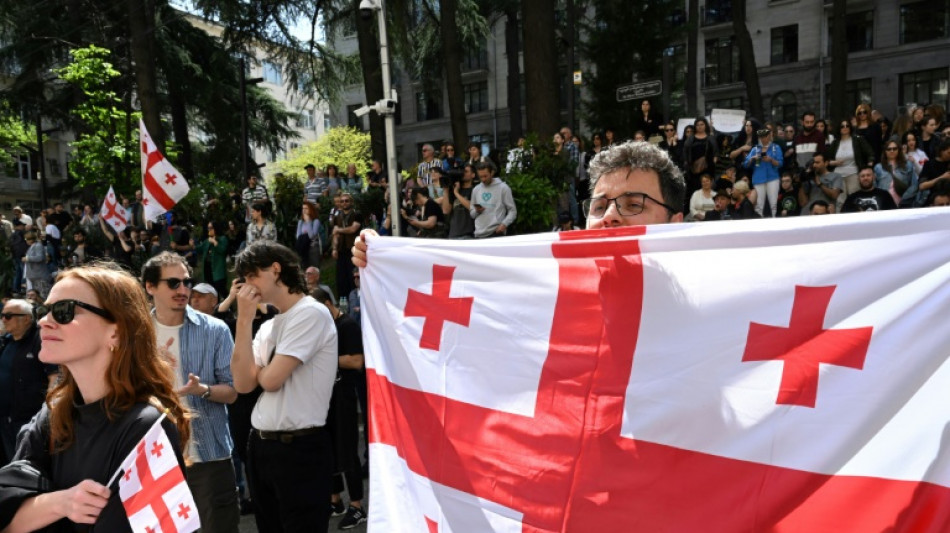 G&eacute;orgie : des milliers de manifestants apr&egrave;s un premier vote d'une loi sur l'"influence &eacute;trang&egrave;re"
