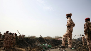 Al menos 9 muertos y 46 heridos en incendio de dep&oacute;sito de municiones en Chad