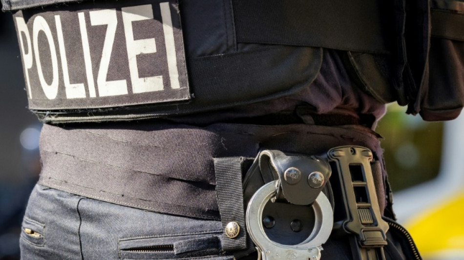 Razzia gegen Internet-Drogenh&auml;ndler - Zwei Festnahmen und internationaler Einsatz