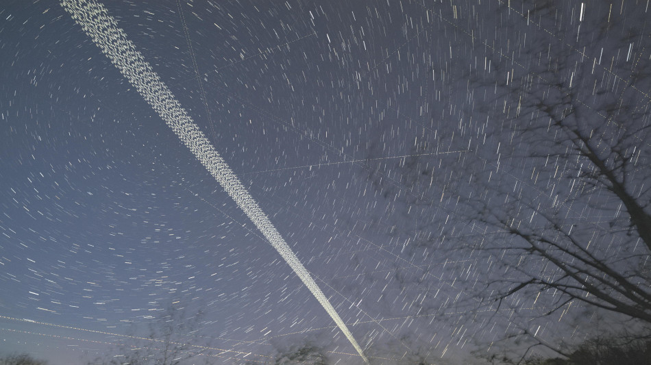 Stm e SpaceX insieme da un decennio per la connettività globale Starlink