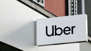 Uber planea comprar hasta 50.000 robotaxis de Rivian