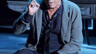 Celentano, "Teocoli non ti rispondo perch&eacute; ti voglio bene"