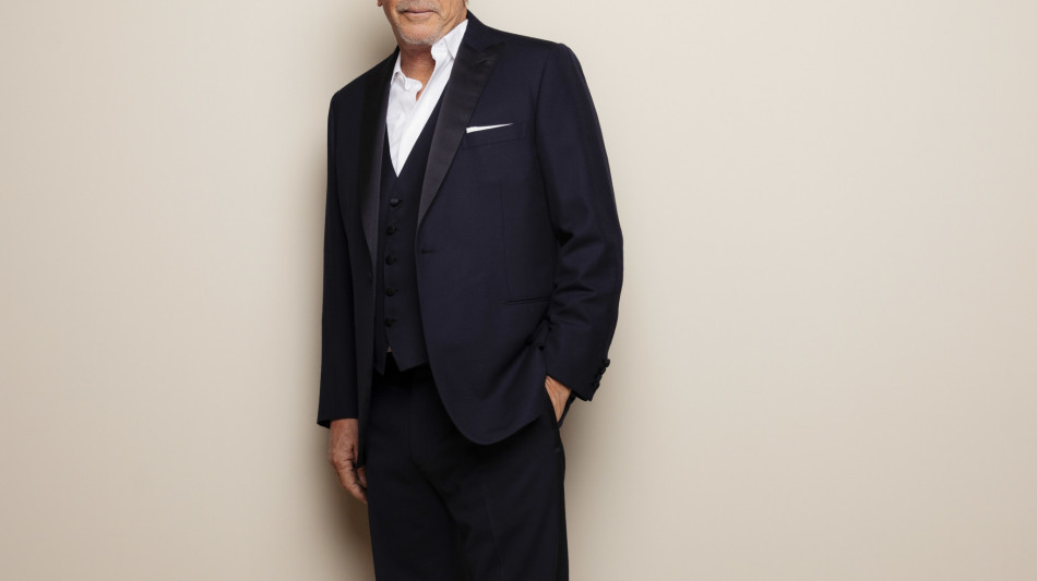 Kevin Costner star alla Milano Men's Fashion Week