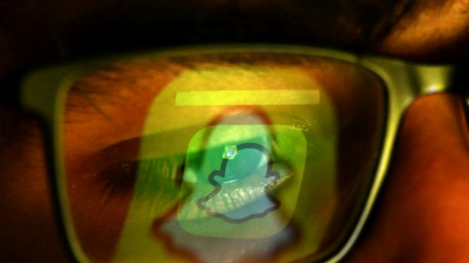 Regierung plant Aufkl&auml;rungskampagne &uuml;ber Gefahren von Social Media 