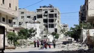 Milhares de palestinos fogem de Gaza e mediadores intensificam press&atilde;o por uma tr&eacute;gua
