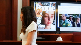Johnny Depp veut "reprendre le cours de sa vie", assure son avocate face à Amber Heard