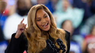 Beyoncé inizia il tour europeo a Londra, ma non c'è sold out