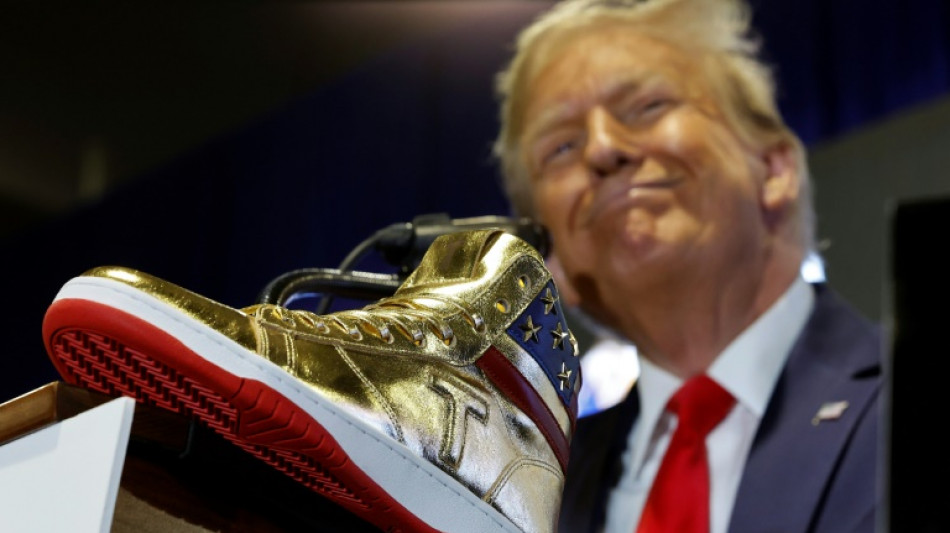 Promotores pedem ordem de sil&ecirc;ncio para Trump em 1&ordm; julgamento penal