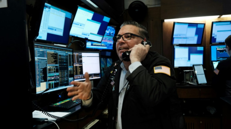 Wall Street repart prudemment dans le vert apr&egrave;s le repli de la veille